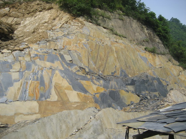 墨梅矿山(Adoni Black Quarry)